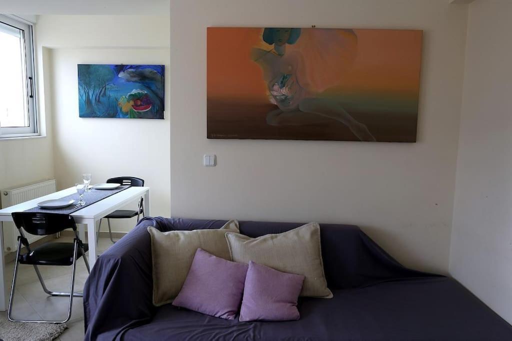 Fly Me To The Moon! Apartment Athens Luaran gambar