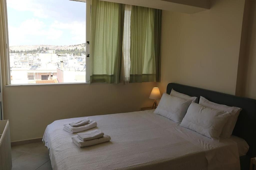 Fly Me To The Moon! Apartment Athens Luaran gambar