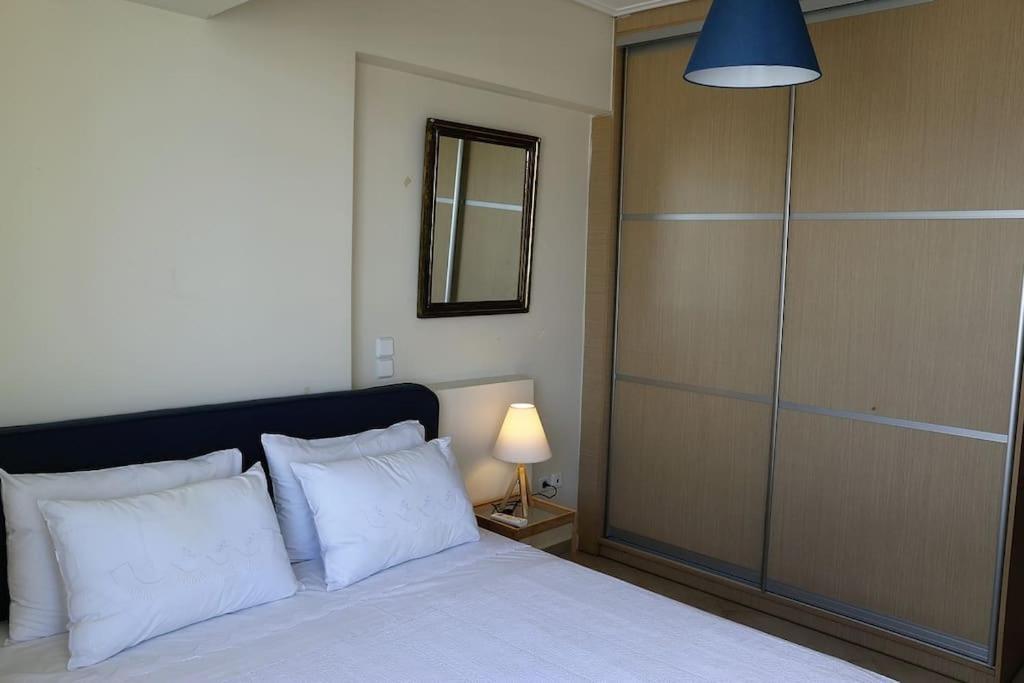 Fly Me To The Moon! Apartment Athens Luaran gambar