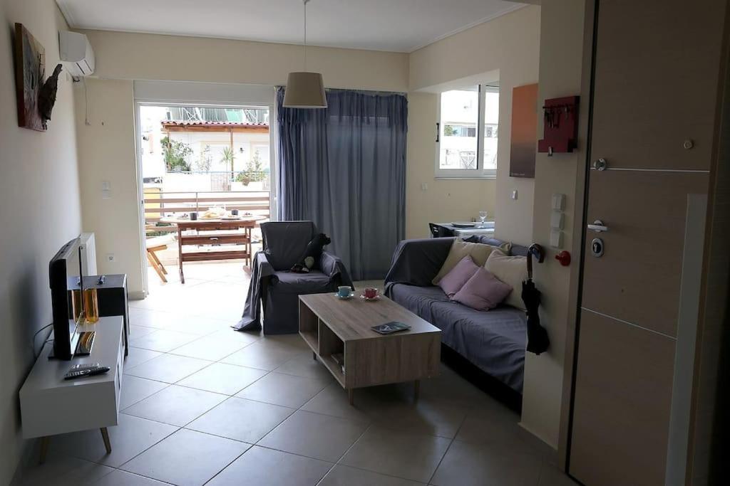 Fly Me To The Moon! Apartment Athens Luaran gambar